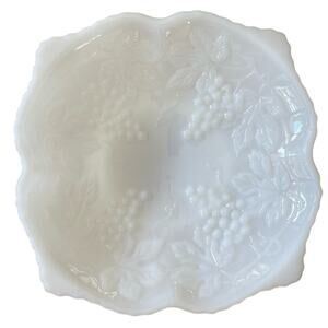 Vintage White Grape Floral Pedestal Milk Glass‎ Centerpiece Dish Decor Neutral